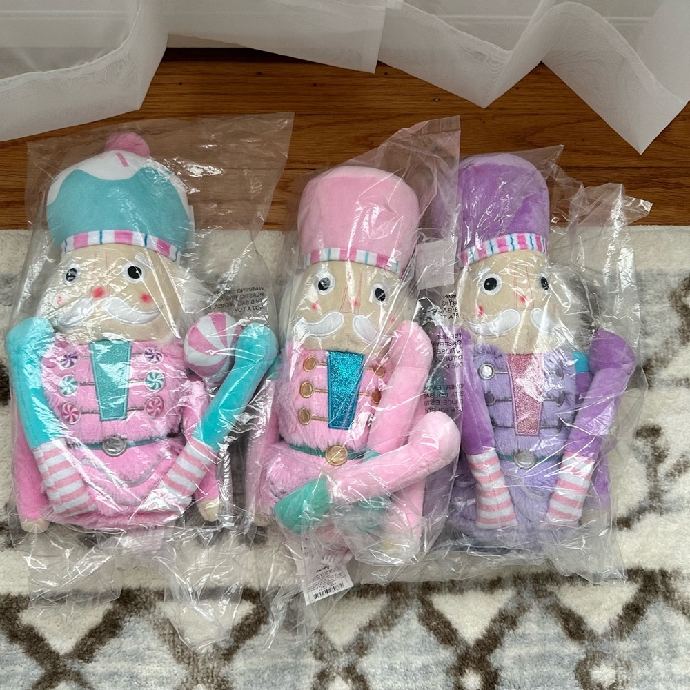 Iscream plush 18.5” embroidered nutcracker-this is for pink hat